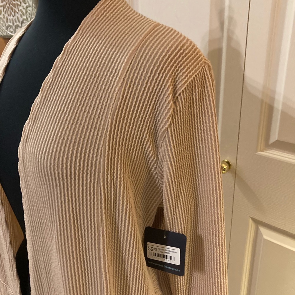 Chic Beige Open-Front Cardigan - Picture 2 of 4